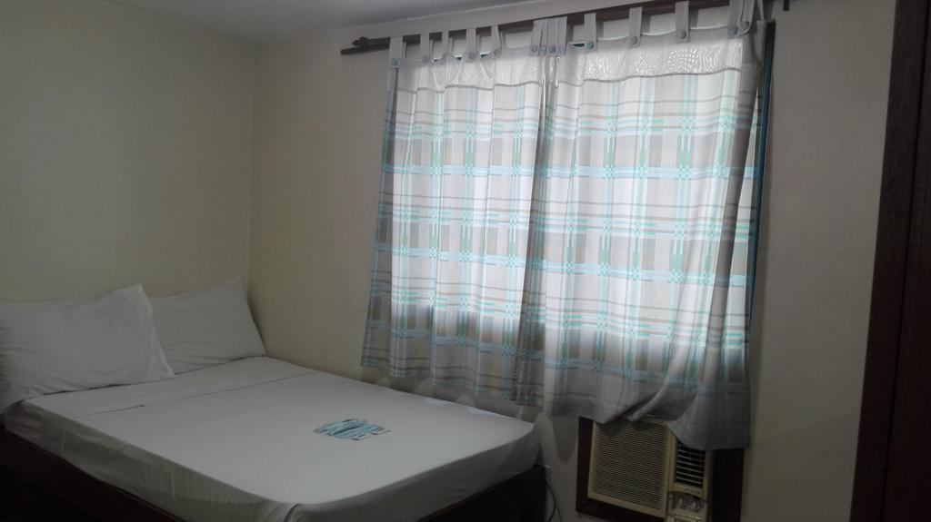 Isabelle Royale Makati Hotel Makati City Ngoại thất bức ảnh
