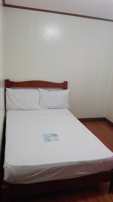 Isabelle Royale Makati Hotel Makati City Ngoại thất bức ảnh