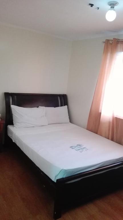 Isabelle Royale Makati Hotel Makati City Ngoại thất bức ảnh