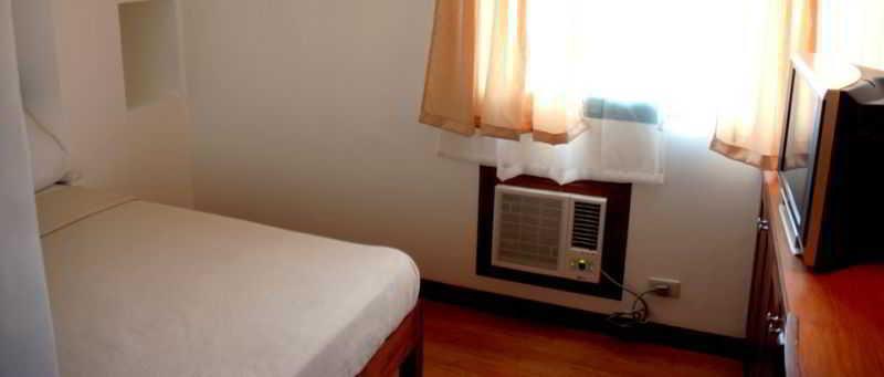 Isabelle Royale Makati Hotel Makati City Ngoại thất bức ảnh